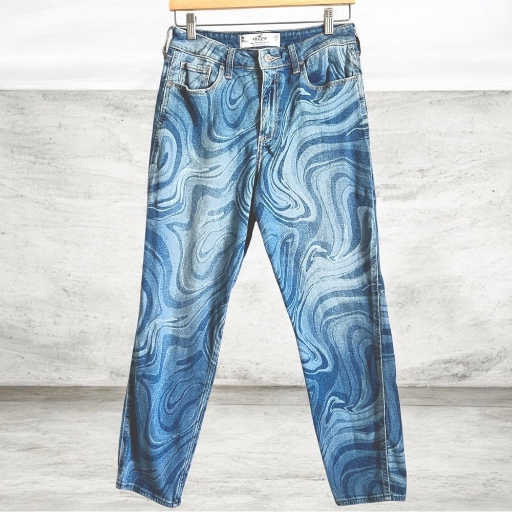 Hollister Curvy High-Rise Mom Jeans Marble Design Blues 28